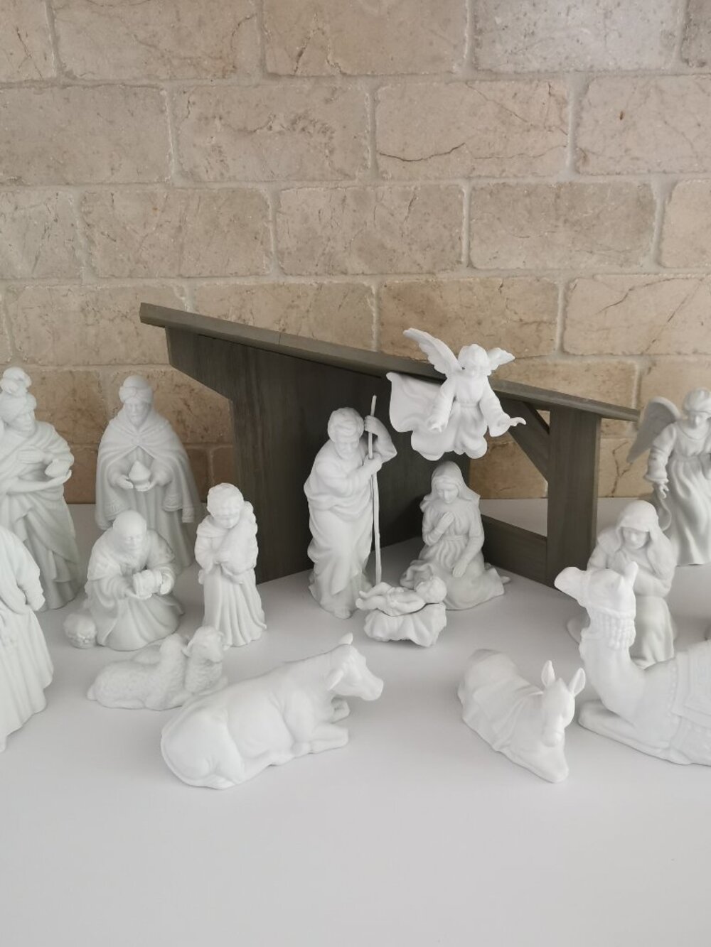 Vintage Avon Nativity Set 17 Pieces Bisque White Porcelain Figurines Holy Family